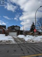 79 GATESTONE DRIVE  Hamilton, ON L8J 3T7