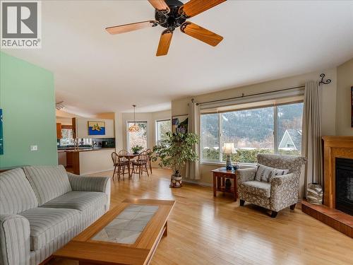 702 Munro Street, Nelson, BC - Indoor Photo Showing Living Room With Fireplace