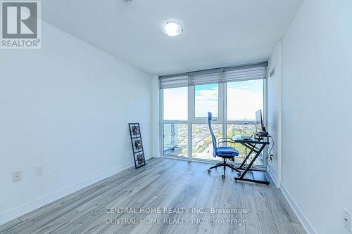 1405 - 75 Oneida Crescent, Richmond Hill, ON - Indoor