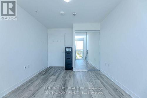 1405 - 75 Oneida Crescent, Richmond Hill, ON - Indoor Photo Showing Other Room