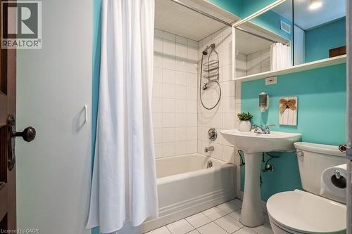 167 Park Street N, Hamilton, ON - Indoor Photo Showing Bathroom