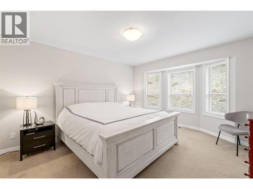 2042 Moonbeam Close, West Kelowna, BC - Indoor Photo Showing Bedroom
