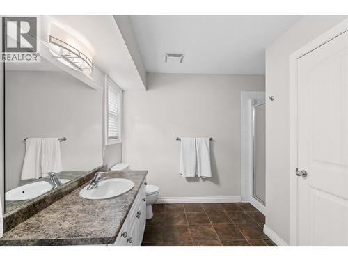 2042 Moonbeam Close, West Kelowna, BC - Indoor Photo Showing Bathroom