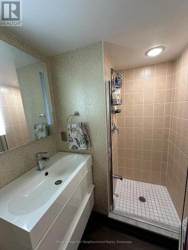 1503 - 219 Fort York Boulevard, Toronto, ON - Indoor Photo Showing Bathroom