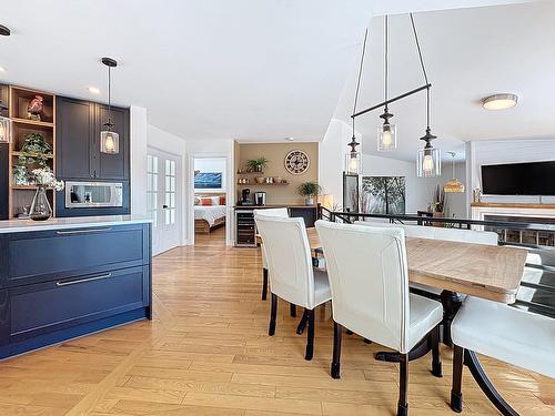Dining room - 71 Rue Henri-Dunant, Sainte-Agathe-Des-Monts, QC - Indoor