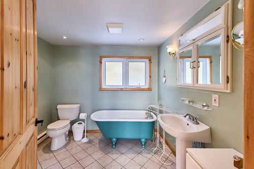 Salle de bains - 670 Ch. Des Îles, Entrelacs, QC - Indoor Photo Showing Bathroom