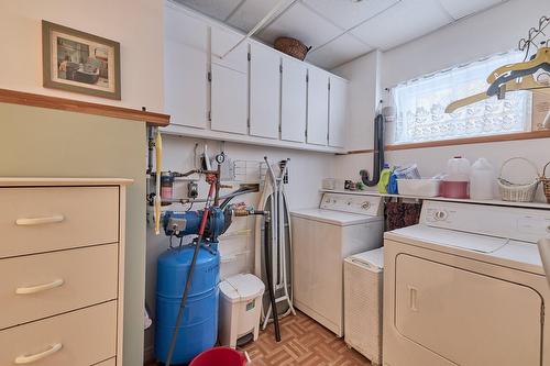 Salle de lavage - 670 Ch. Des Îles, Entrelacs, QC - Indoor Photo Showing Laundry Room