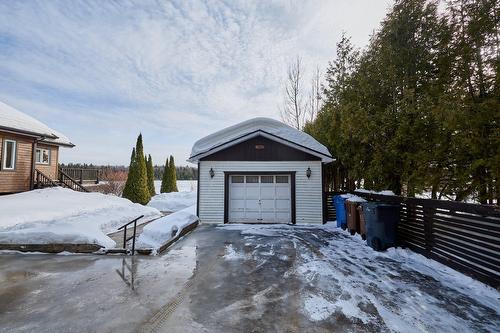 Garage - 670 Ch. Des Îles, Entrelacs, QC - Outdoor