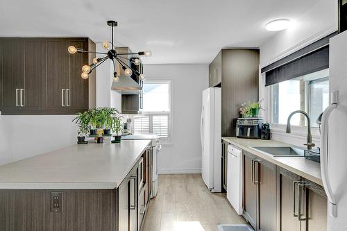Cuisine - 1826 Boul. St-Antoine, Saint-Jérôme, QC - Indoor Photo Showing Kitchen With Upgraded Kitchen
