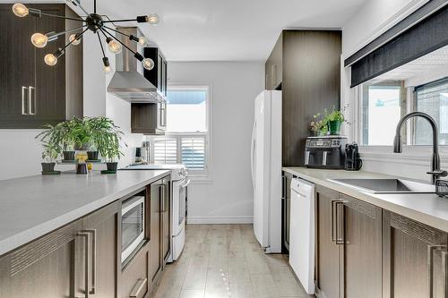 Cuisine - 1826 Boul. St-Antoine, Saint-Jérôme, QC - Indoor Photo Showing Kitchen