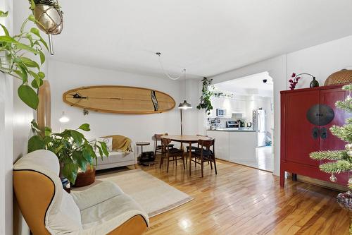 Salon - 5910  - 5916 Rue Beurling, Montréal (Verdun/Île-Des-Soeurs), QC - Indoor