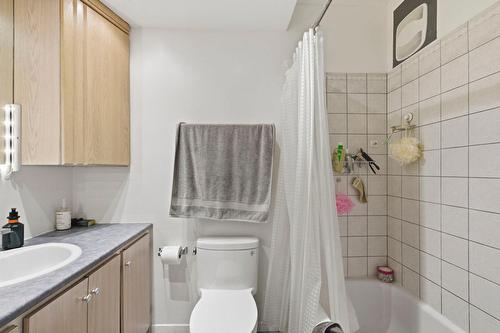 Salle de bains - 5910  - 5916 Rue Beurling, Montréal (Verdun/Île-Des-Soeurs), QC - Indoor Photo Showing Bathroom