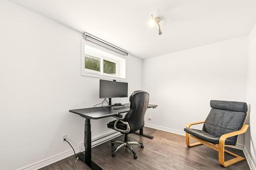 Chambre à coucher - 924 Rue Brissette, Sainte-Julie, QC - Indoor Photo Showing Office