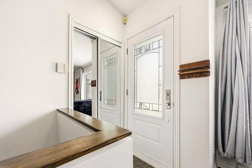 Hall d'entrée/Vestibule - 924 Rue Brissette, Sainte-Julie, QC - Indoor Photo Showing Other Room