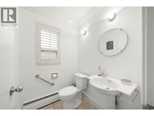 1443 Mcrae Avenue, Vancouver, BC - Indoor Photo Showing Bathroom