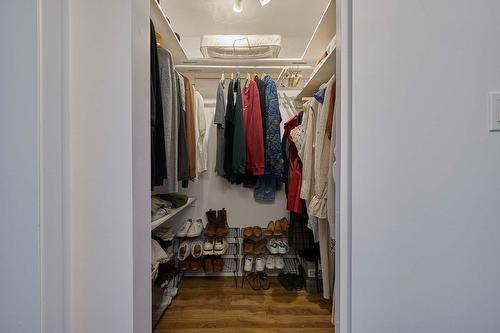 Walk-in closet - F-735 Ch. Des Trois-Villages, Piedmont, QC - Indoor