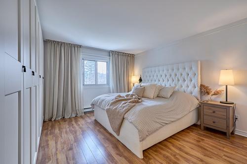 Primary bedroom - F-735 Ch. Des Trois-Villages, Piedmont, QC - Indoor Photo Showing Bedroom