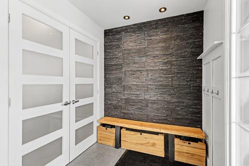 Hall d'entrée/Vestibule - 1065 Rue Breux, Chambly, QC - Indoor Photo Showing Other Room