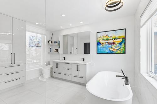 Salle de bains - 1065 Rue Breux, Chambly, QC - Indoor Photo Showing Bathroom