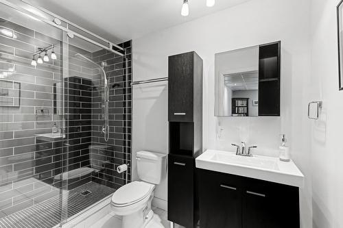 Salle de bains - 1065 Rue Breux, Chambly, QC - Indoor Photo Showing Bathroom