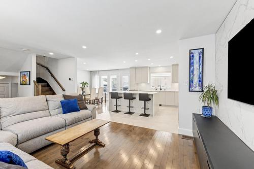 Vue d'ensemble - 1065 Rue Breux, Chambly, QC - Indoor Photo Showing Living Room
