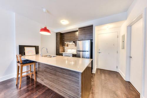 Cuisine - 102-2285 Av. Ekers, Mont-Royal, QC - Indoor Photo Showing Kitchen With Double Sink