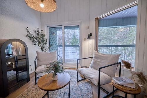 Boudoir - E-735 Ch. Des Trois-Villages, Piedmont, QC - Indoor Photo Showing Living Room