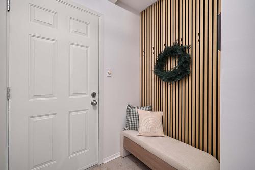 Hall d'entrée/Vestibule - E-735 Ch. Des Trois-Villages, Piedmont, QC - Indoor Photo Showing Other Room