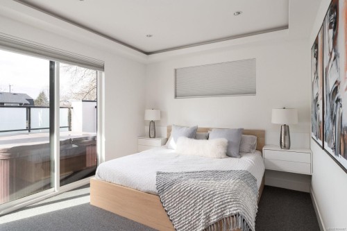 2318 Shakespeare St, Victoria, BC 