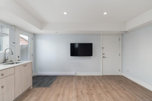 2318 Shakespeare St, Victoria, BC 