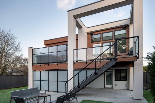 2318 Shakespeare St, Victoria, BC 