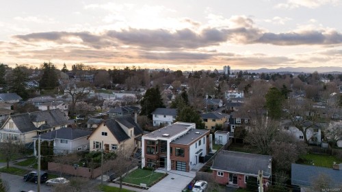 2318 Shakespeare St, Victoria, BC 