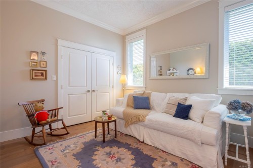 856 Bluffs Dr, Qualicum Beach, BC 