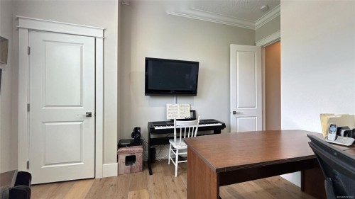 856 Bluffs Dr, Qualicum Beach, BC 