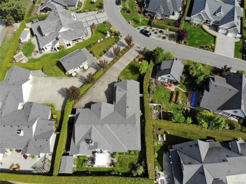 856 Bluffs Dr, Qualicum Beach, BC 