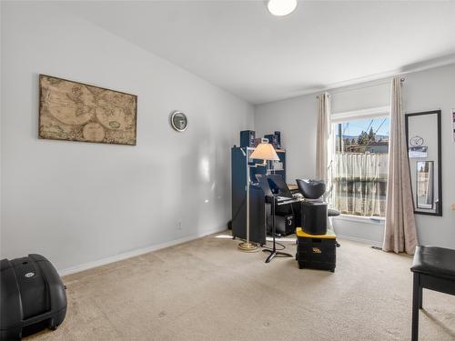 797 Eckhardt Avenue, Penticton, BC - Indoor