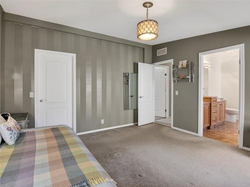 797 Eckhardt Avenue, Penticton, BC - Indoor