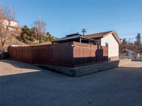 797 Eckhardt Avenue, Penticton, BC - Outdoor
