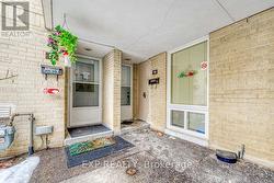 16 - 33 FOUR WINDS DRIVE  Toronto, ON M3J 1K7