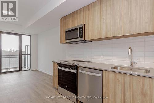 505 - 720 Whitlock Avenue, Milton, ON - Indoor Photo Showing Kitchen