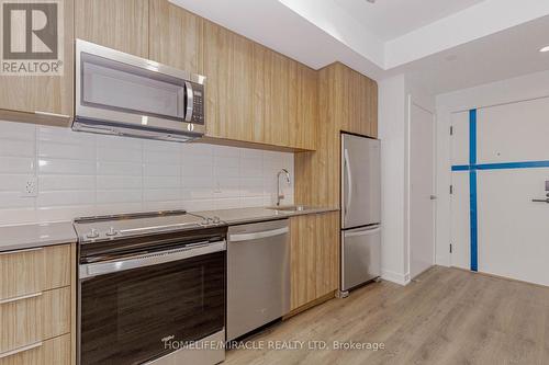 505 - 720 Whitlock Avenue, Milton, ON - Indoor Photo Showing Kitchen With Stainless Steel Kitchen