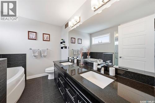 707 Sauer Crescent, Saskatoon, SK - Indoor Photo Showing Bathroom