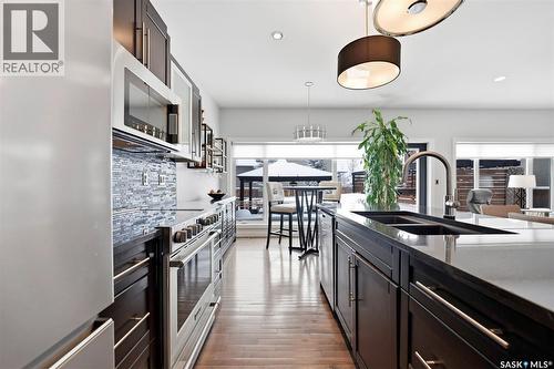 707 Sauer Crescent, Saskatoon, SK - Indoor Photo Showing Kitchen With Double Sink