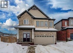 82 CASTLEBAY Street  Kitchener, ON N2R 1W6