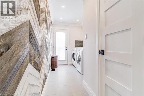 1320 Monmouth Drive, Burlington, ON - Indoor Photo Showing Laundry Room