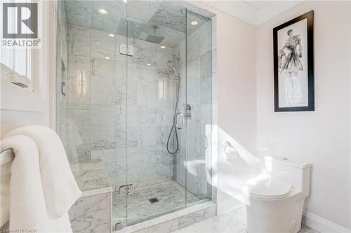 1320 Monmouth Drive, Burlington, ON - Indoor Photo Showing Bathroom