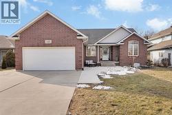 132 PRINCE ALBERT STREET  Kingsville, ON N9Y 1J7