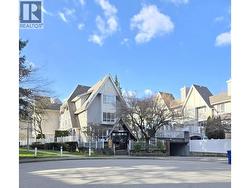 15 6577 SOUTHOAKS CRESCENT  Burnaby, BC V5E 4J9