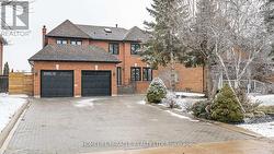 UPPER - 157 VALERIA BOULEVARD  Vaughan, ON L4L 6W4