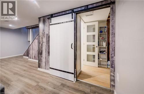 35 Glendan Court, Cambridge, ON - Indoor Photo Showing Other Room